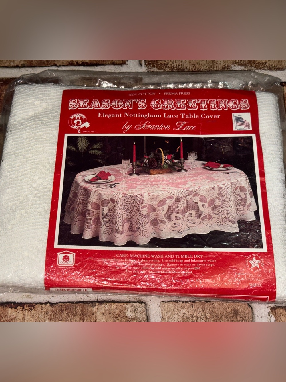 Vintage Christmas Nottingham Lace Tablecloth Topper New!